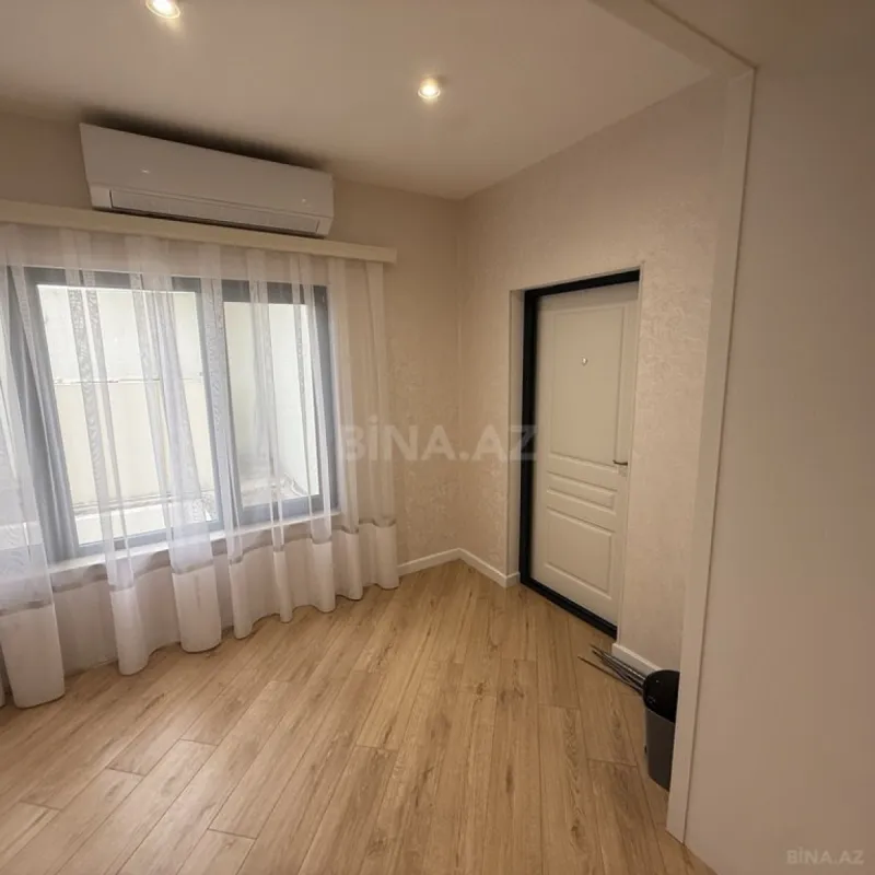 Satılır 16 otaqlı həyət evi 655 m²