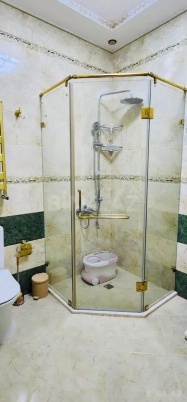 Satılır 2 otaqlı mənzil 114 m²