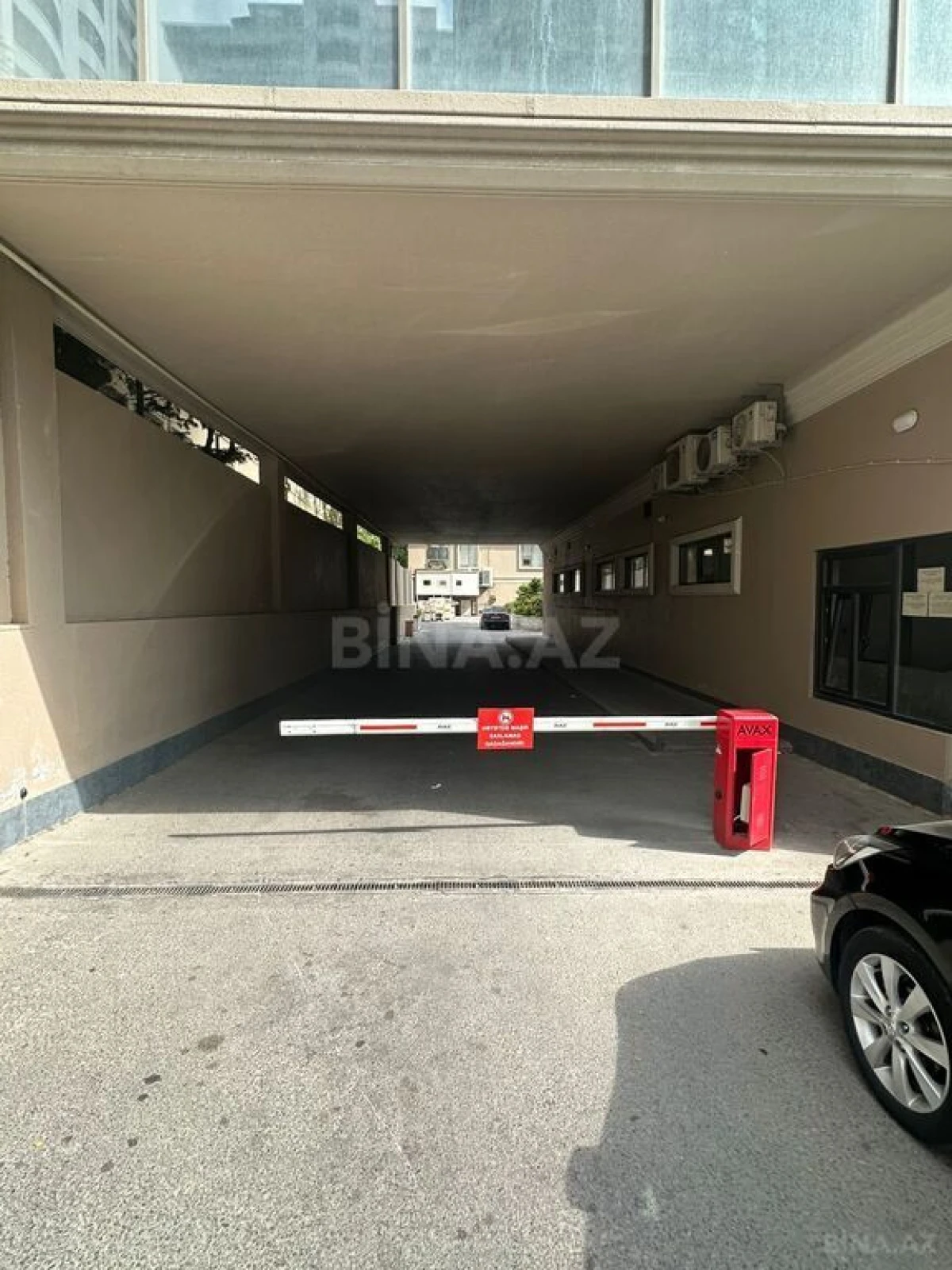 Satılır 2 otaqlı mənzil 114 m²