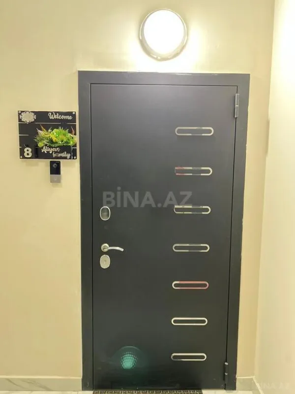 Satılır 3 otaqlı mənzil 110 m²
