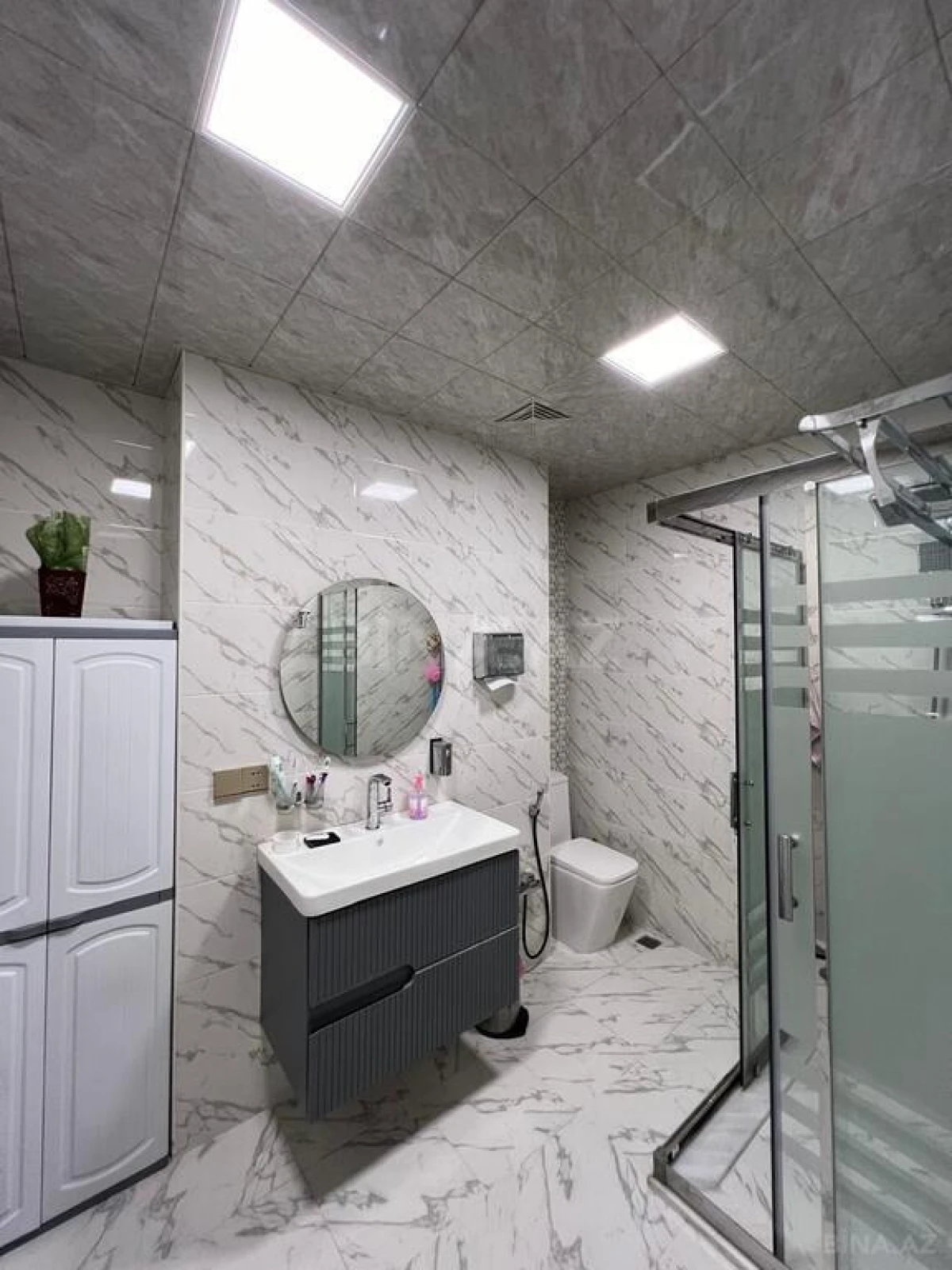 Satılır 3 otaqlı mənzil 110 m²