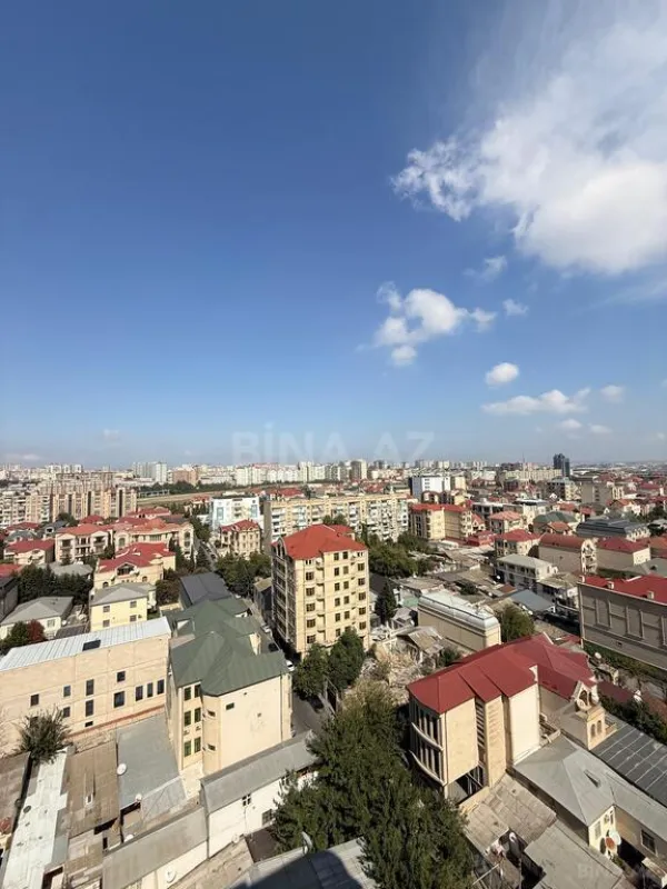Satılır 5 otaqlı mənzil 400 m²