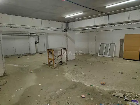 Satılır obyekt 313.6 m²