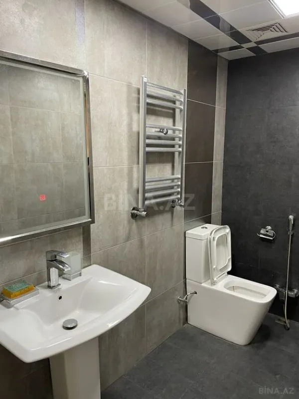 Kirayə verilir 3 otaqlı mənzil 150 m²