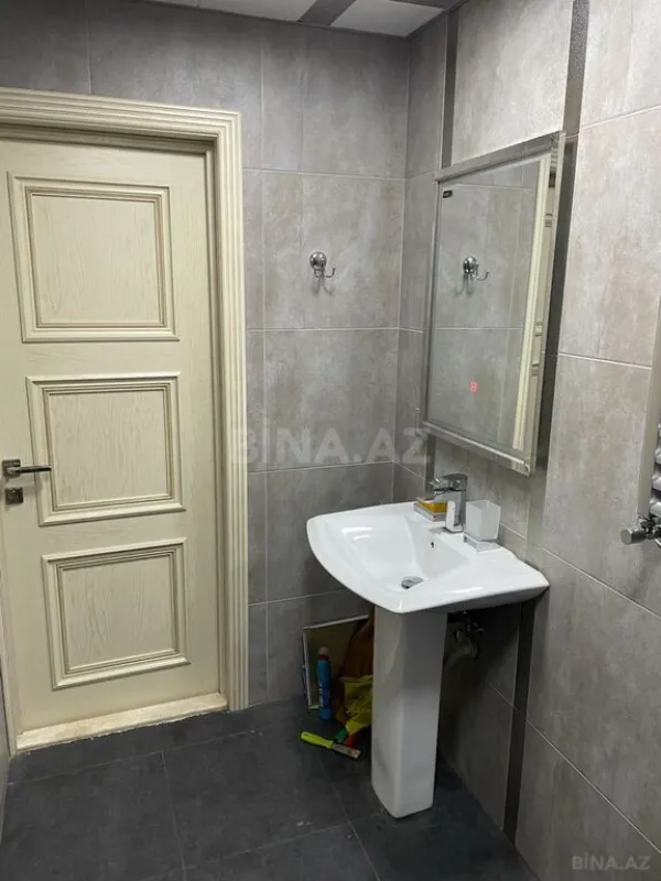 Kirayə verilir 3 otaqlı mənzil 150 m²