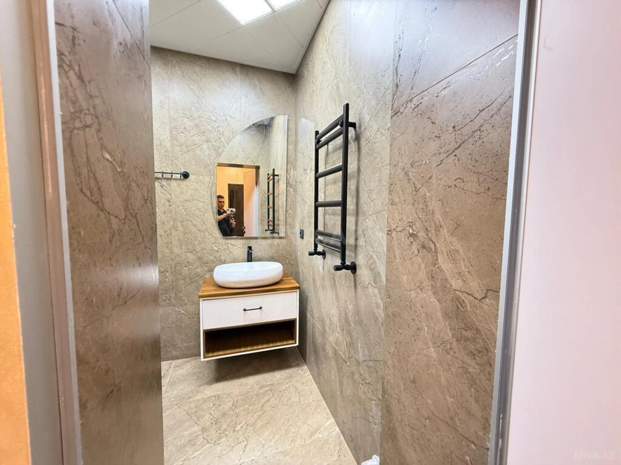 Satılır 2 otaqlı mənzil 70 m²