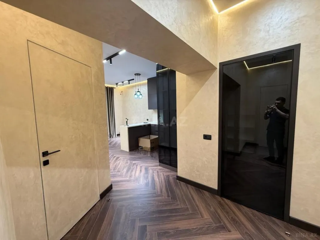 Satılır 2 otaqlı mənzil 70 m²