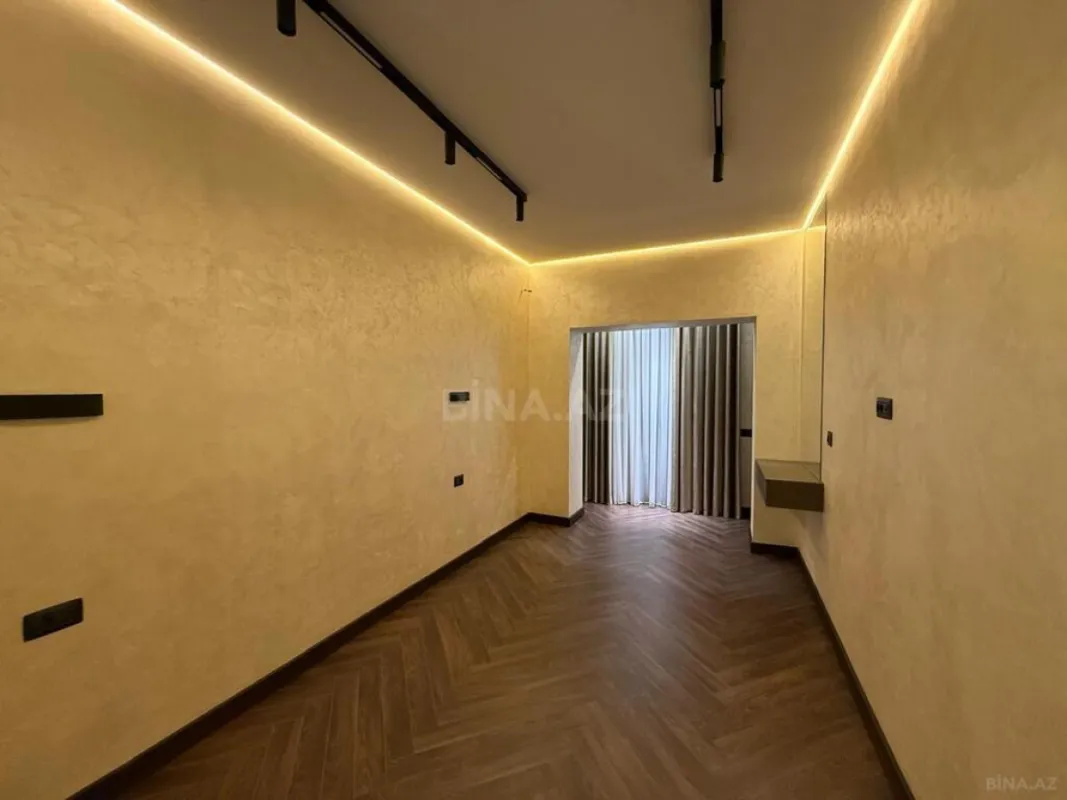 Satılır 2 otaqlı mənzil 70 m²