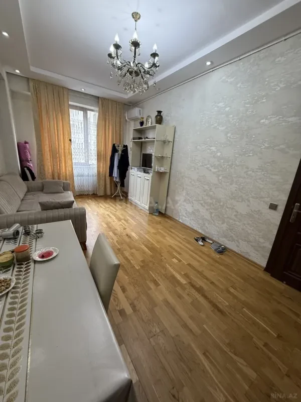 Satılır 2 otaqlı mənzil 48 m²