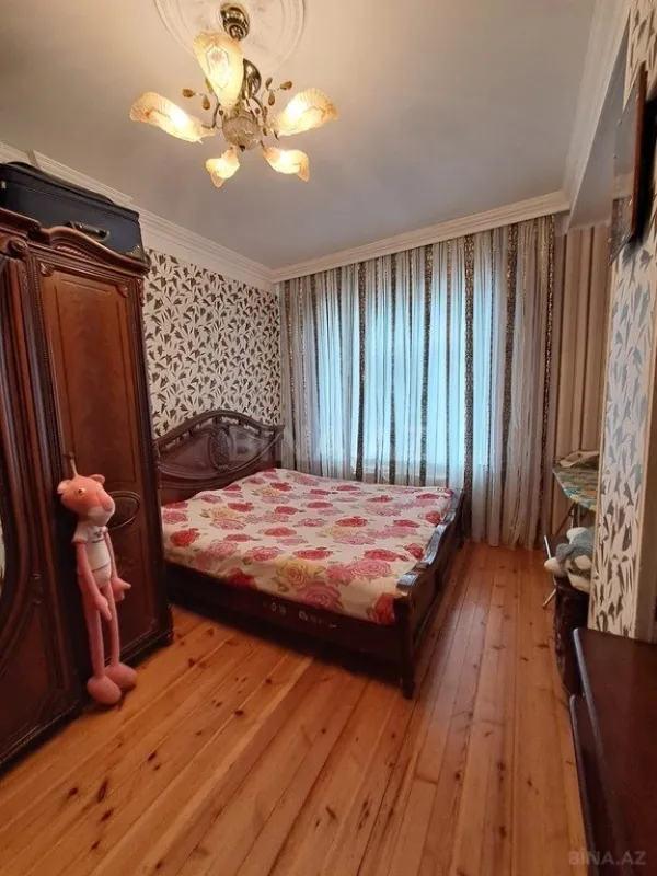 Satılır 3 otaqlı mənzil 105 m²