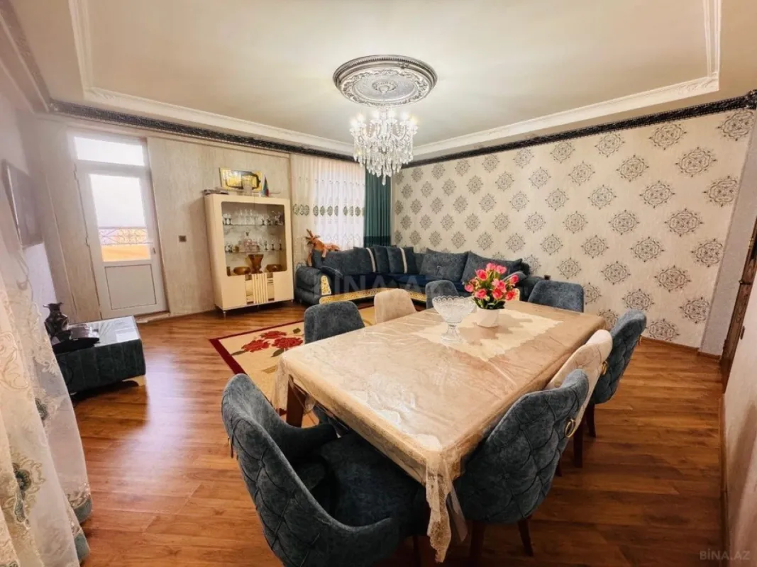 Satılır 4 otaqlı mənzil 139 m²