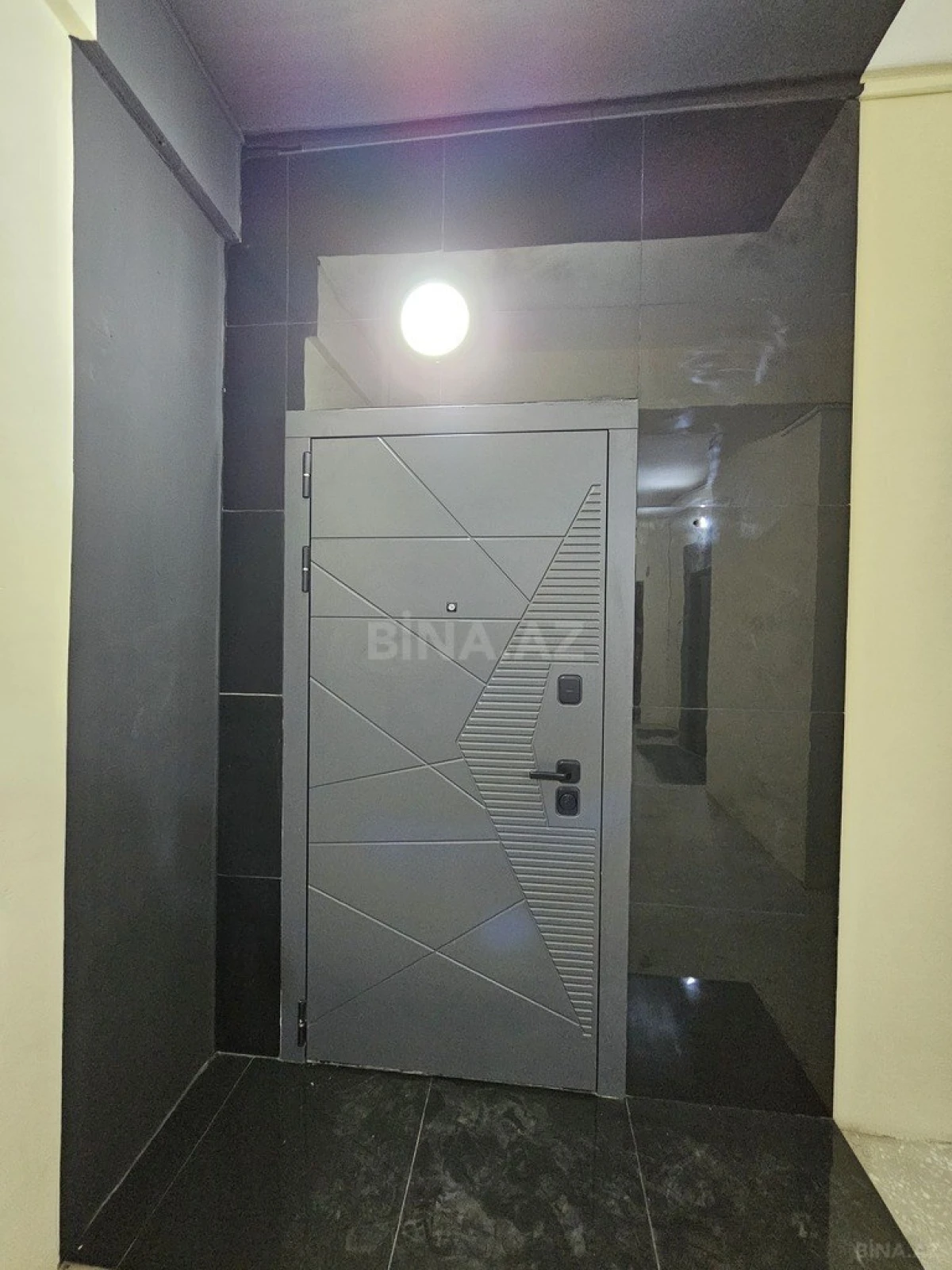 Satılır 2 otaqlı mənzil 66 m²