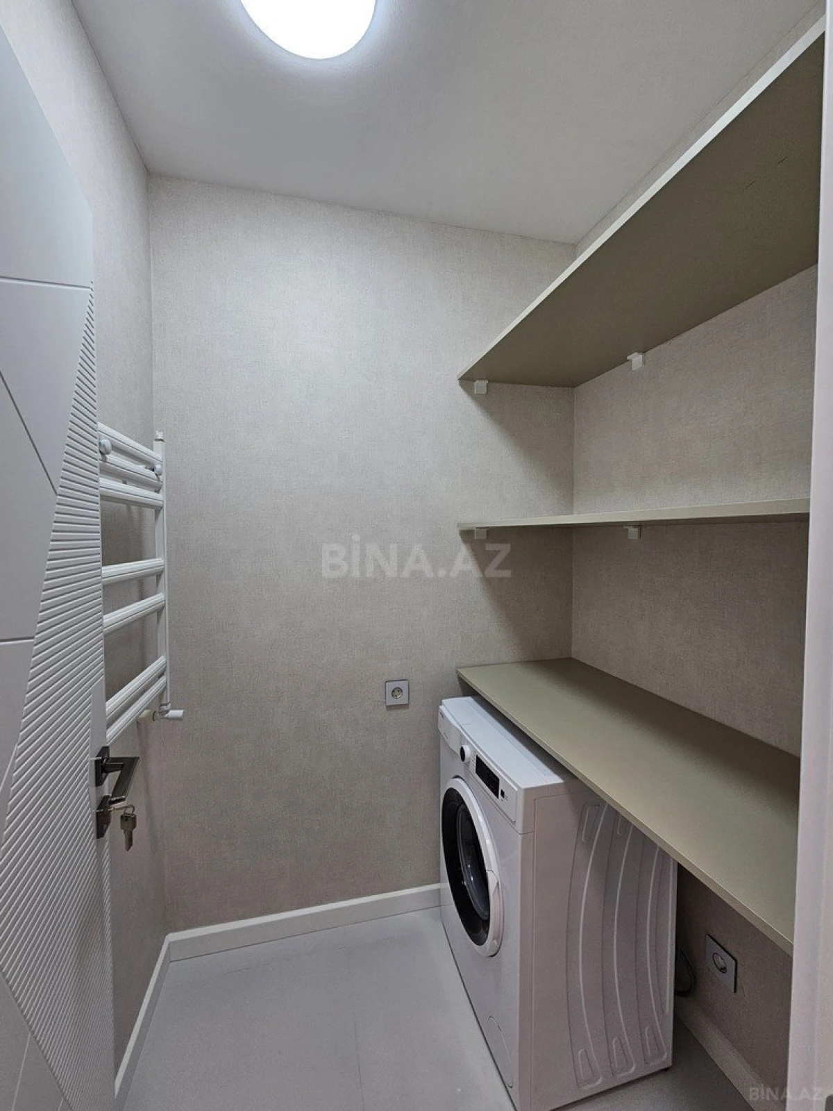 Satılır 2 otaqlı mənzil 66 m²