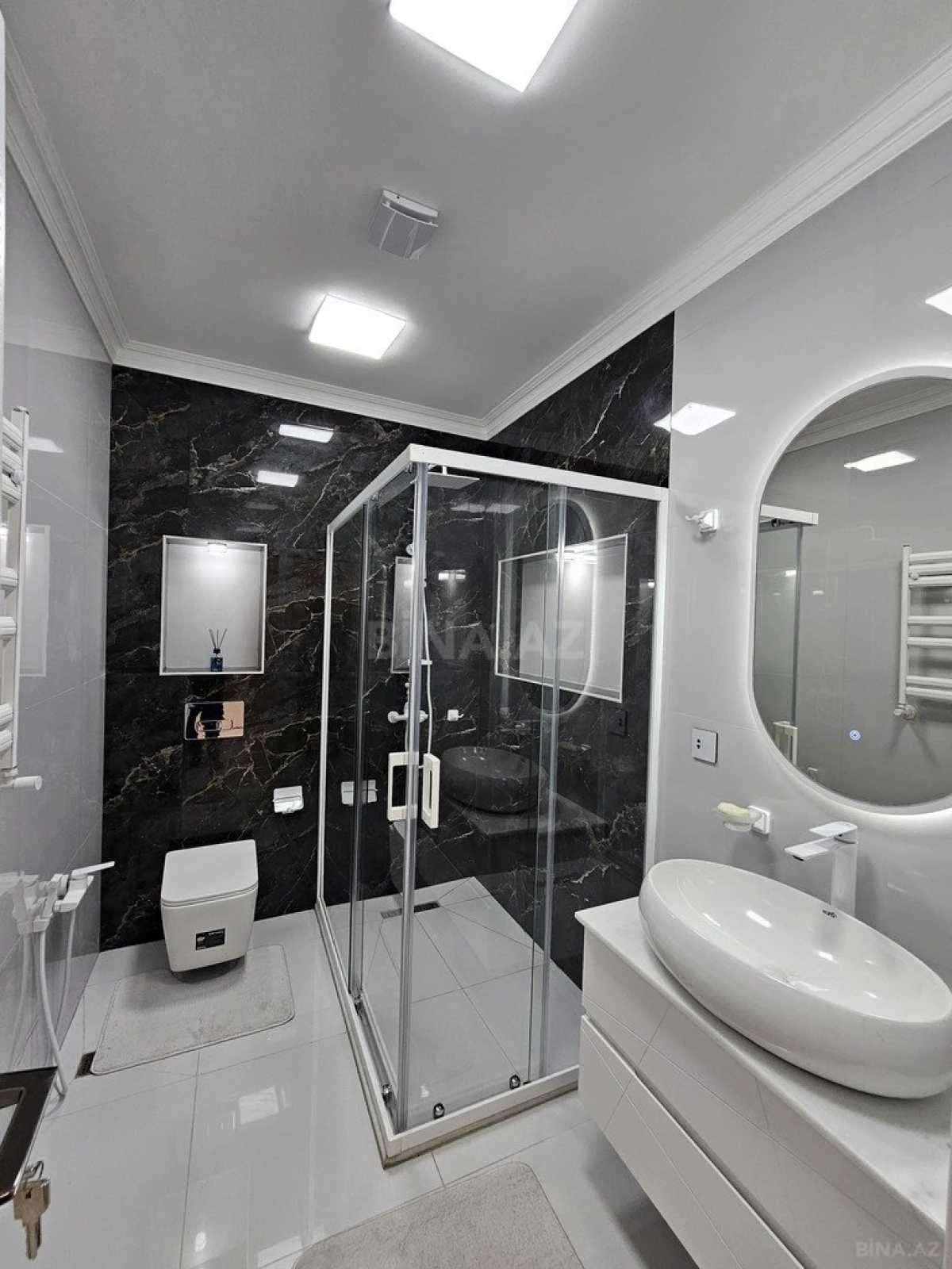 Satılır 2 otaqlı mənzil 66 m²