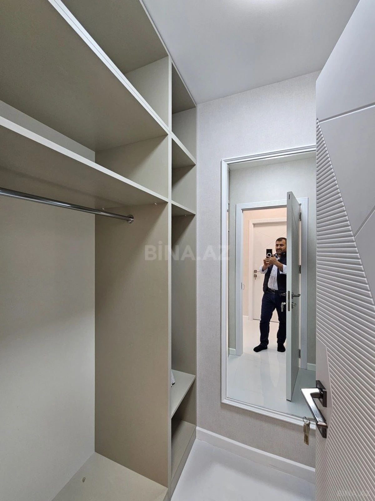 Satılır 2 otaqlı mənzil 66 m²