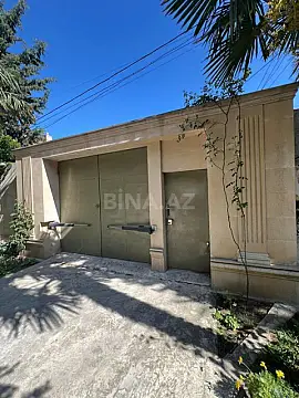 Kirayə verilir 12 otaqlı ofis 900 m²