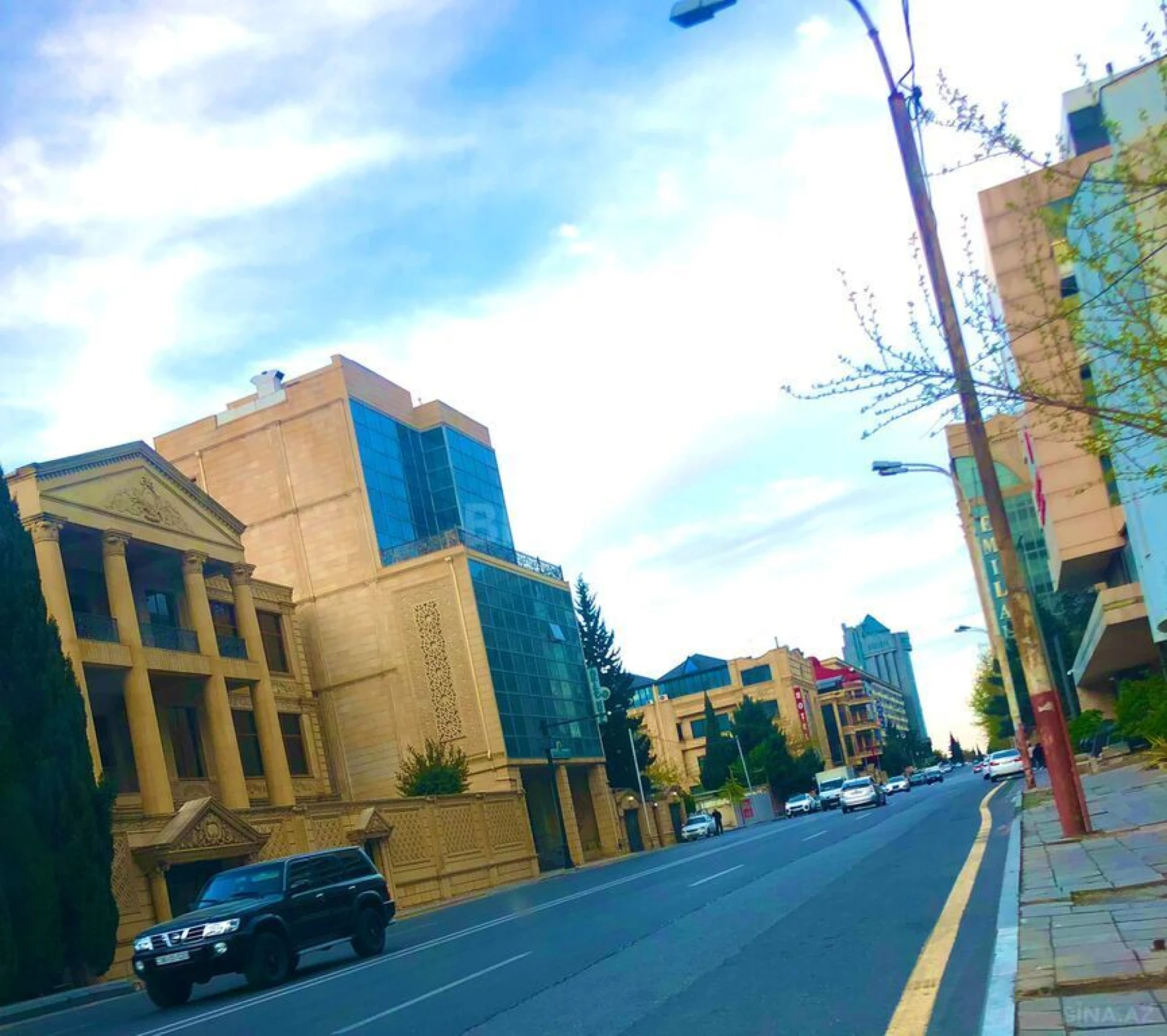 Kirayə verilir 12 otaqlı ofis 900 m²