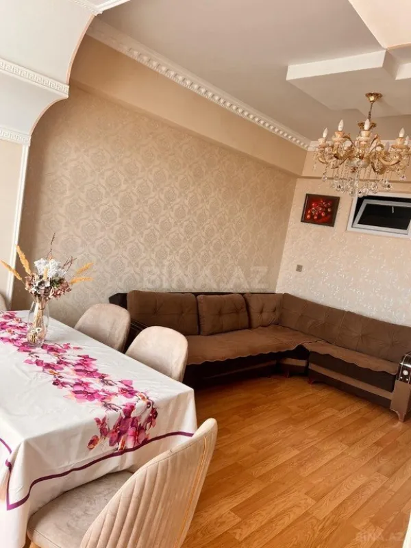 Satılır 3 otaqlı mənzil 67 m²