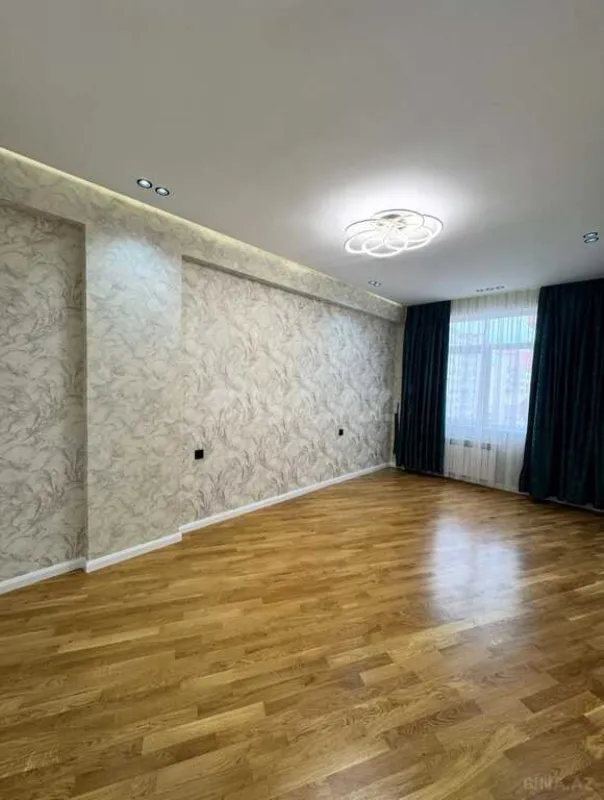 Satılır 2 otaqlı mənzil 75 m²