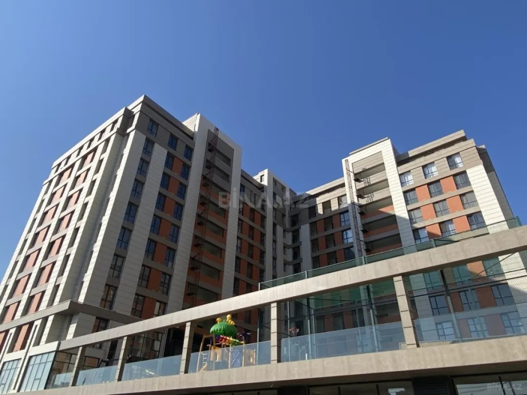 Satılır 3 otaqlı mənzil 111 m²