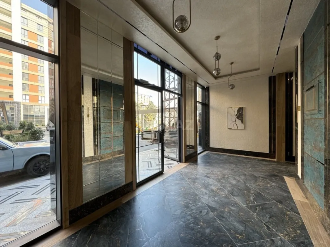 Satılır 3 otaqlı mənzil 111 m²