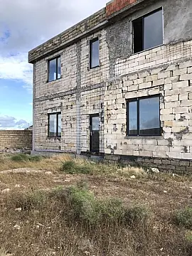 Satılır 8 otaqlı həyət evi 450 m²