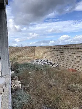 Satılır 8 otaqlı həyət evi 450 m²