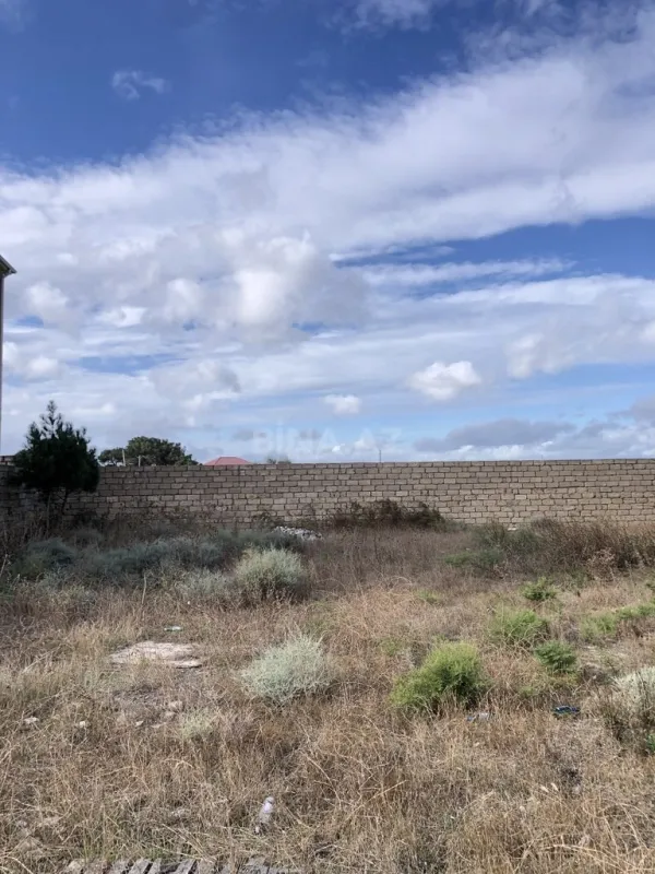 Satılır 8 otaqlı həyət evi 450 m²