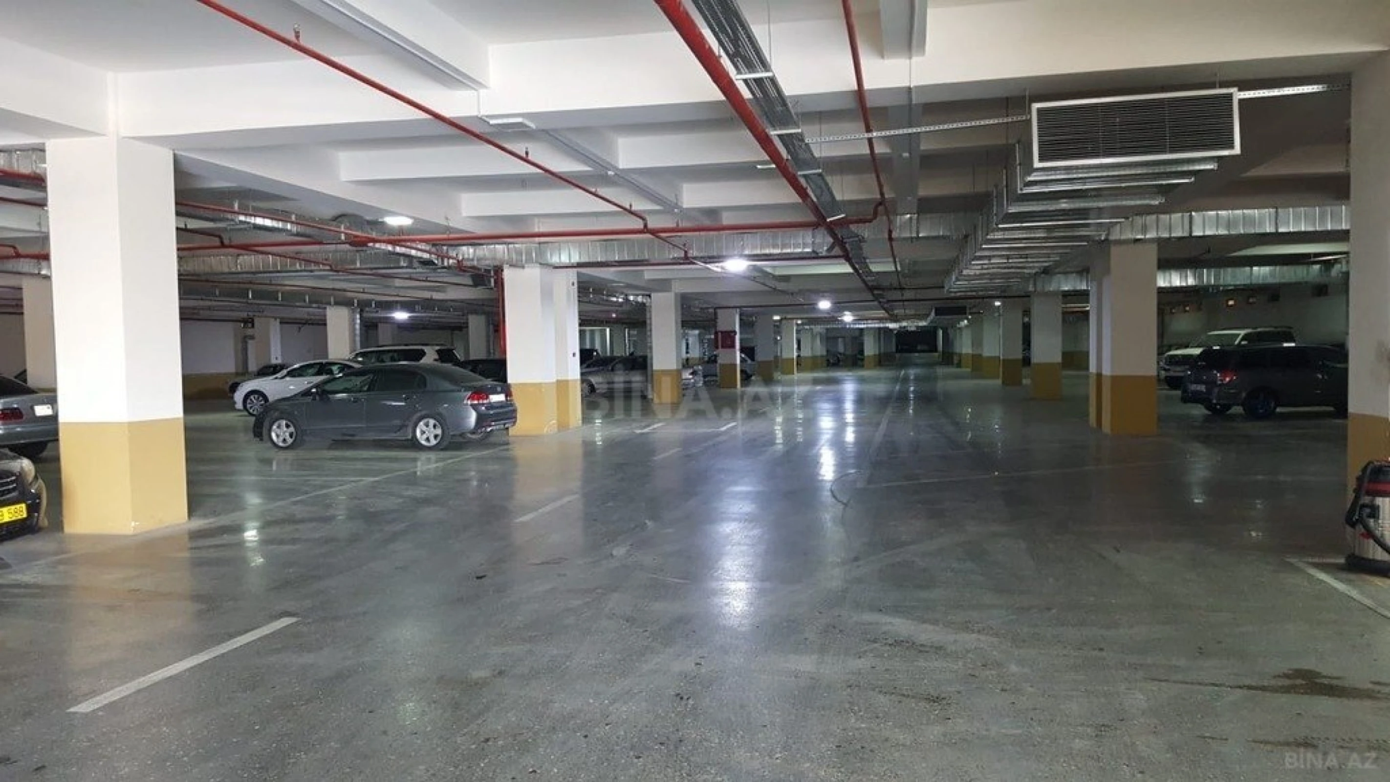 Satılır 3 otaqlı mənzil 94 m²