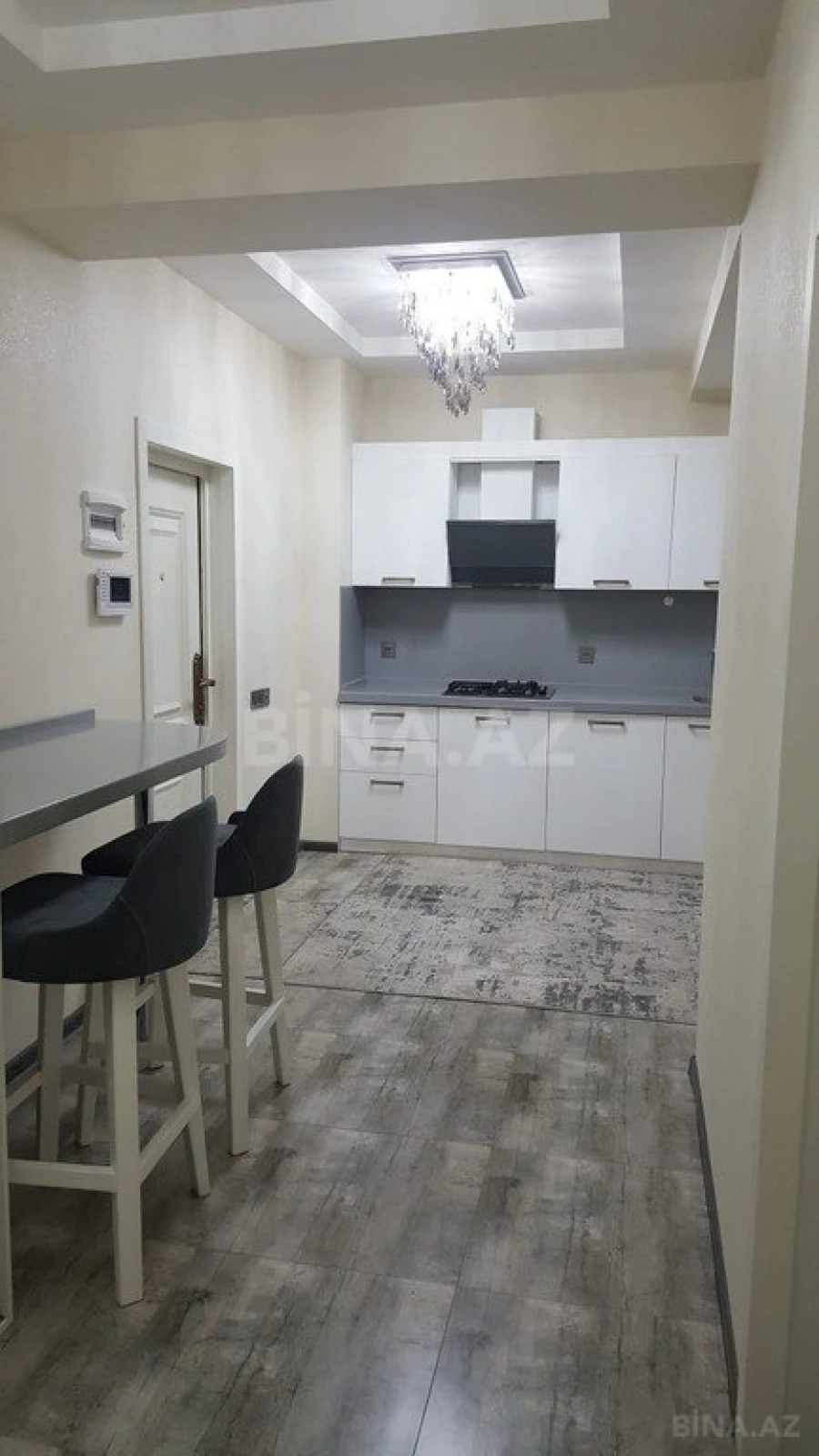 Satılır 3 otaqlı mənzil 94 m²