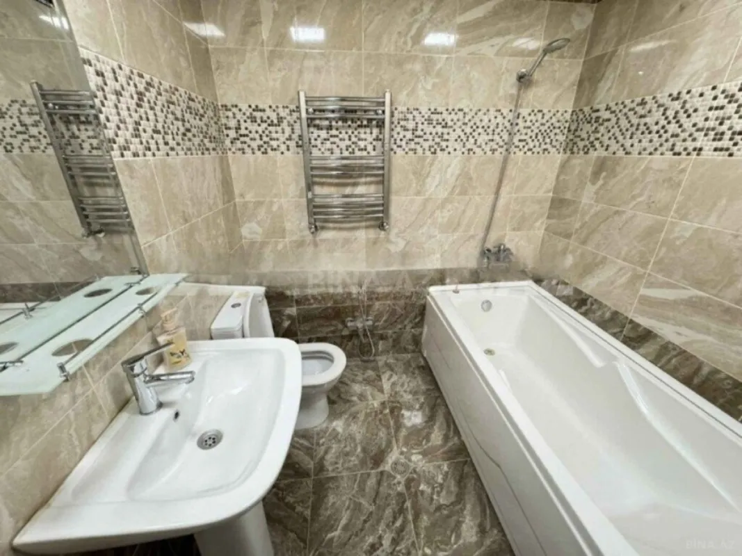 Satılır 3 otaqlı mənzil 117 m²