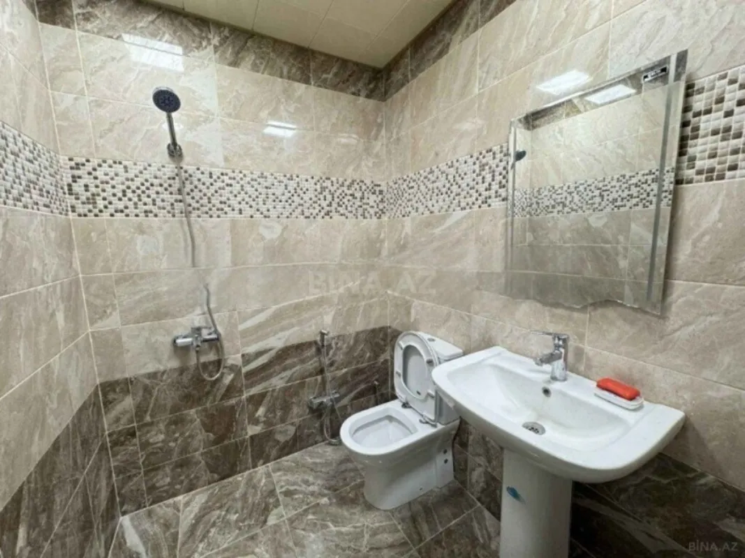 Satılır 3 otaqlı mənzil 117 m²