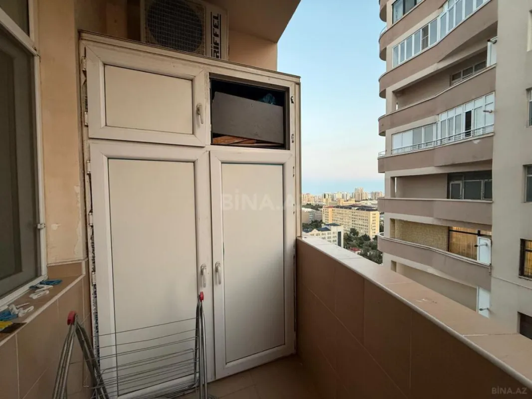 Satılır 3 otaqlı mənzil 103 m²
