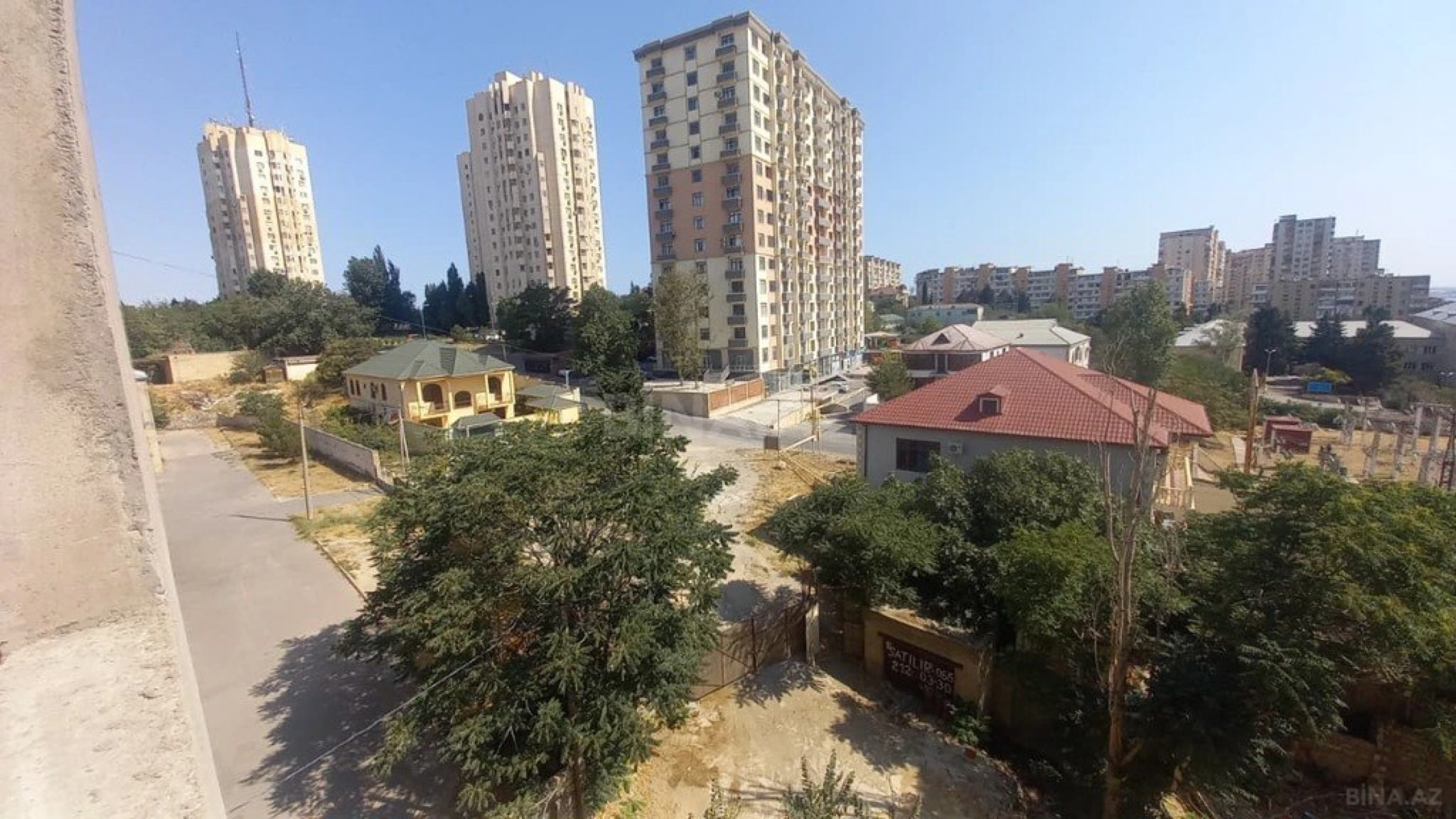 Satılır 3 otaqlı mənzil 112 m²