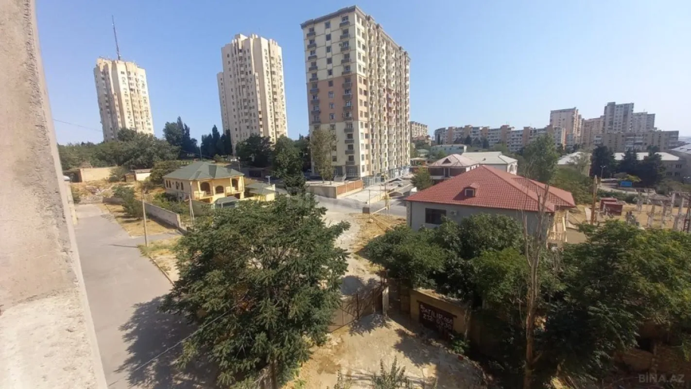 Satılır 3 otaqlı mənzil 112 m²