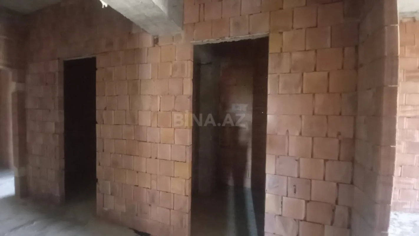 Satılır 3 otaqlı mənzil 112 m²