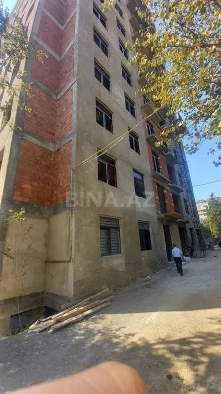 Satılır 3 otaqlı mənzil 112 m²