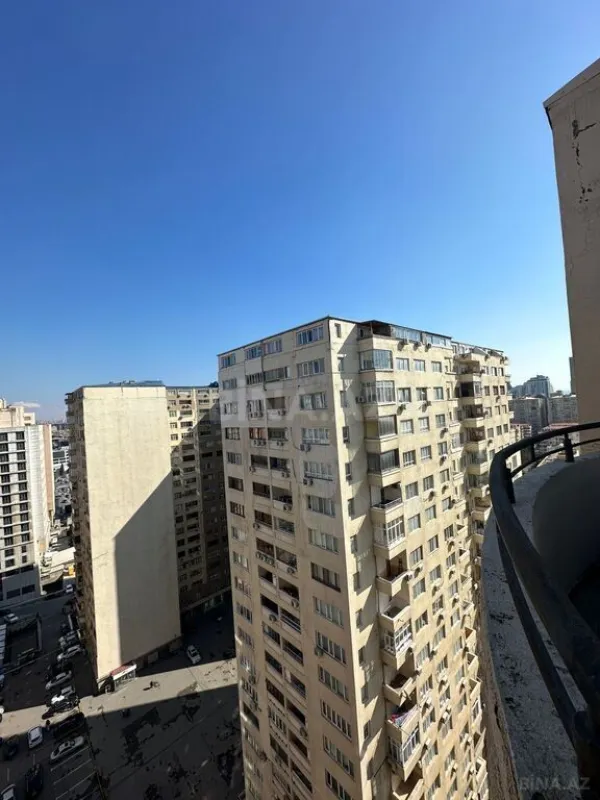 Satılır 2 otaqlı mənzil 115 m²