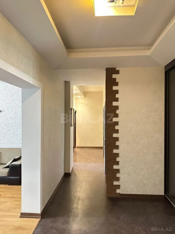Satılır 2 otaqlı mənzil 115 m²