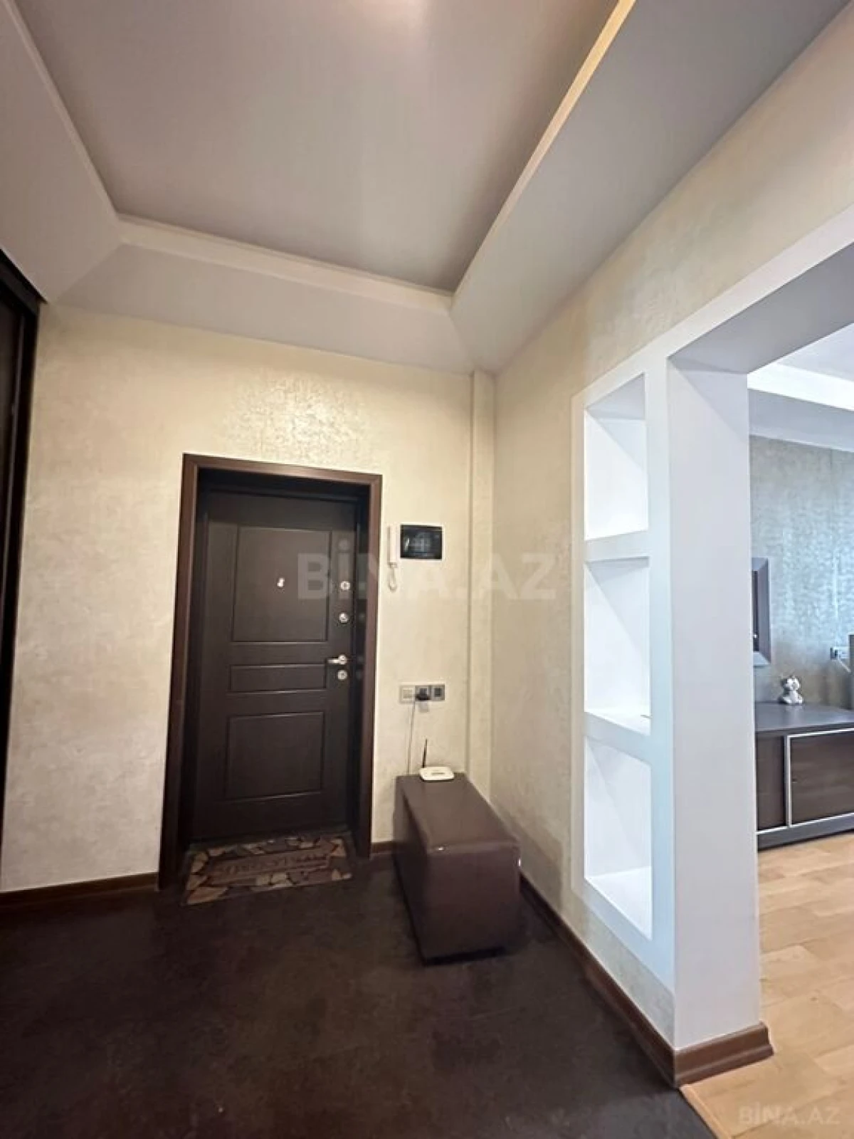 Satılır 2 otaqlı mənzil 115 m²