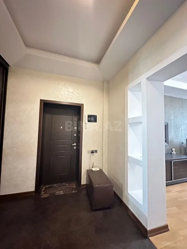 Satılır 2 otaqlı mənzil 115 m²