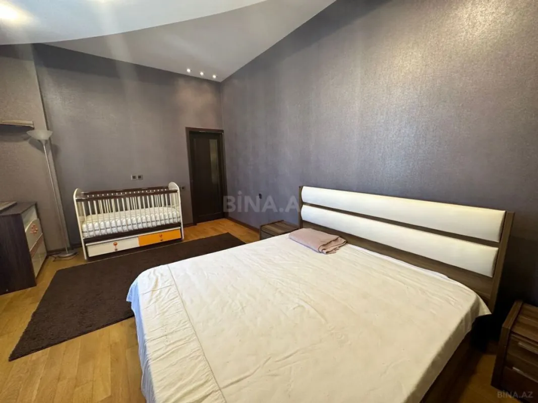 Satılır 2 otaqlı mənzil 115 m²