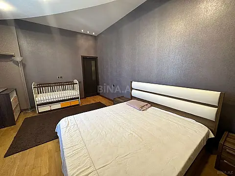 Satılır 2 otaqlı mənzil 115 m²