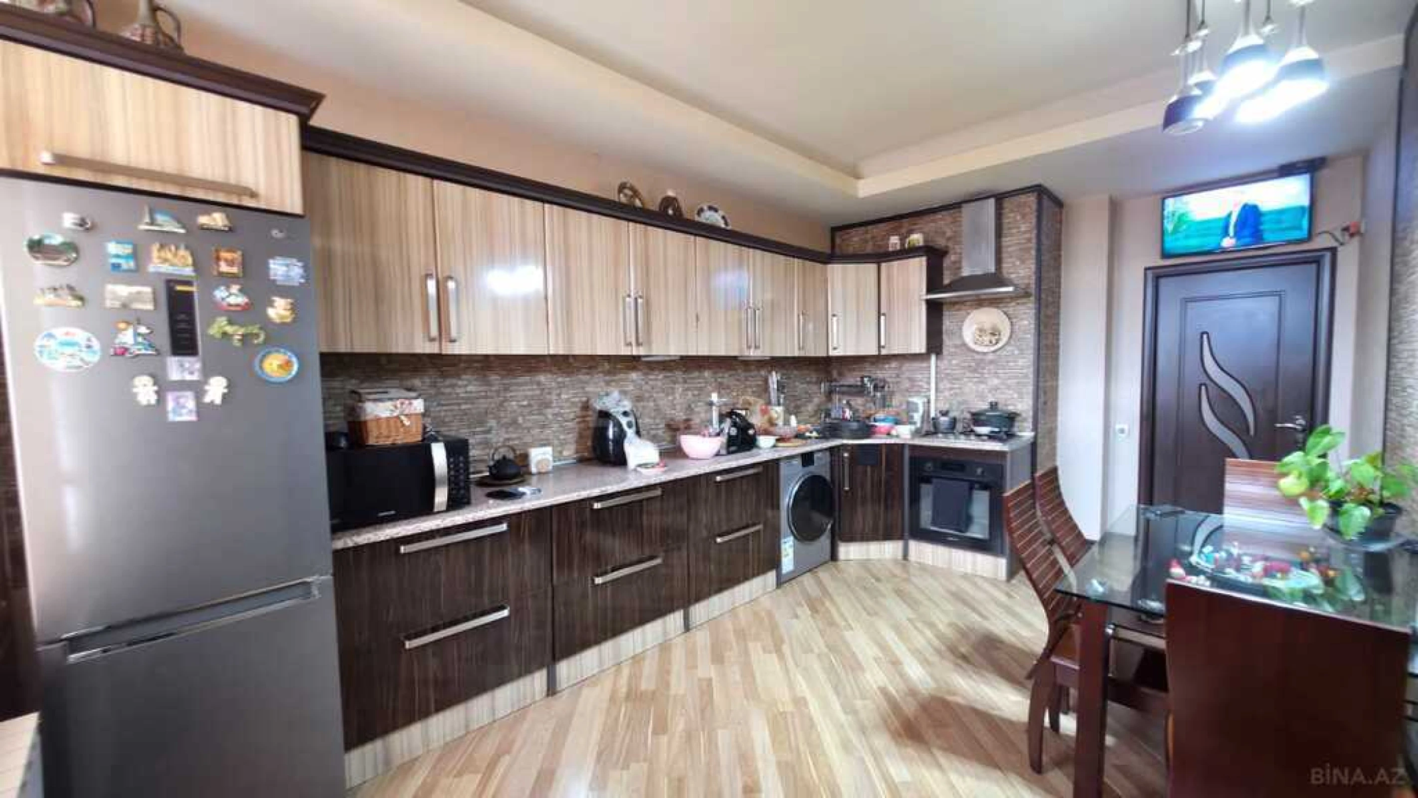 Satılır 2 otaqlı mənzil 86 m²
