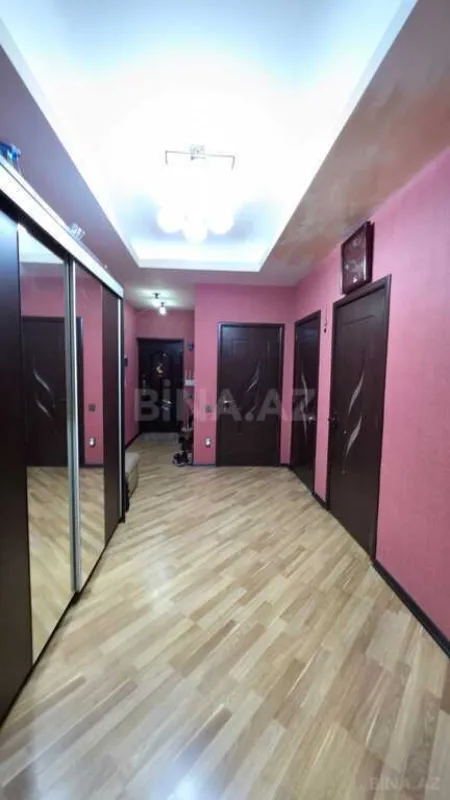 Satılır 2 otaqlı mənzil 86 m²