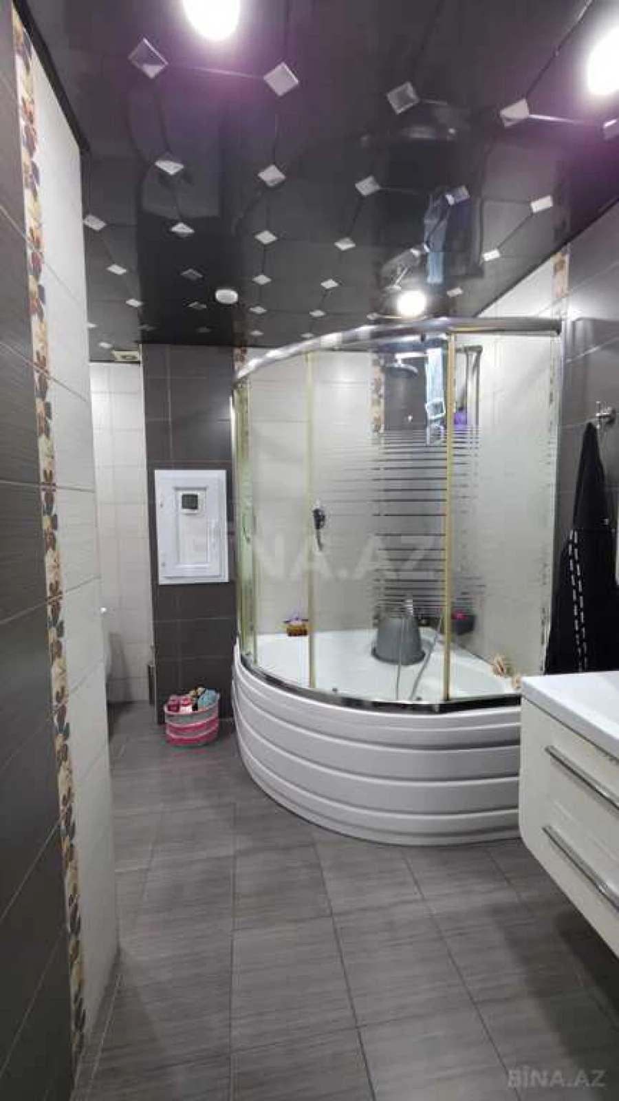 Satılır 2 otaqlı mənzil 86 m²