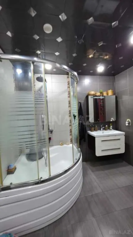 Satılır 2 otaqlı mənzil 86 m²