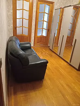 Kirayə verilir 4 otaqlı mənzil 100 m²