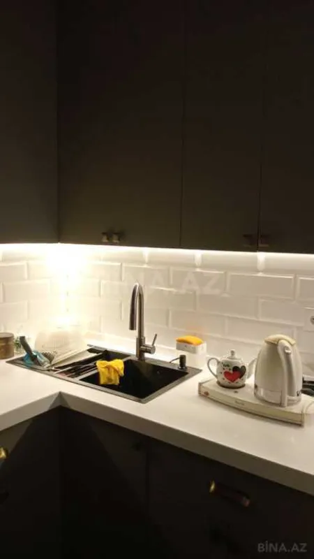 Kirayə verilir 4 otaqlı mənzil 100 m²