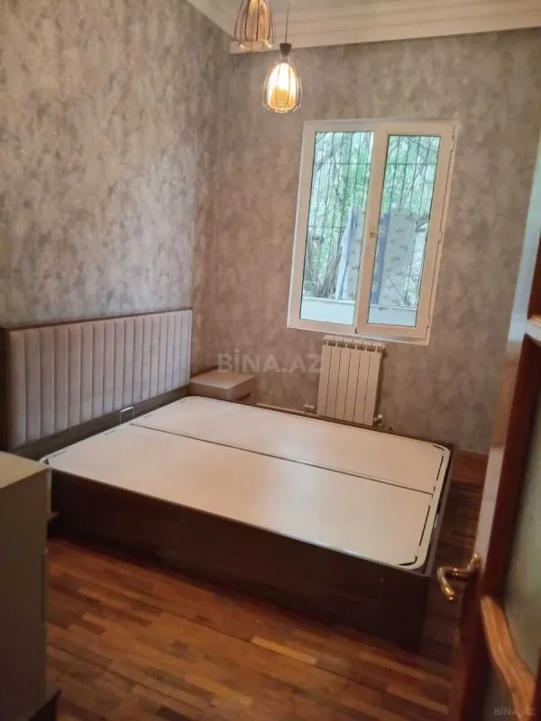 Kirayə verilir 4 otaqlı mənzil 100 m²